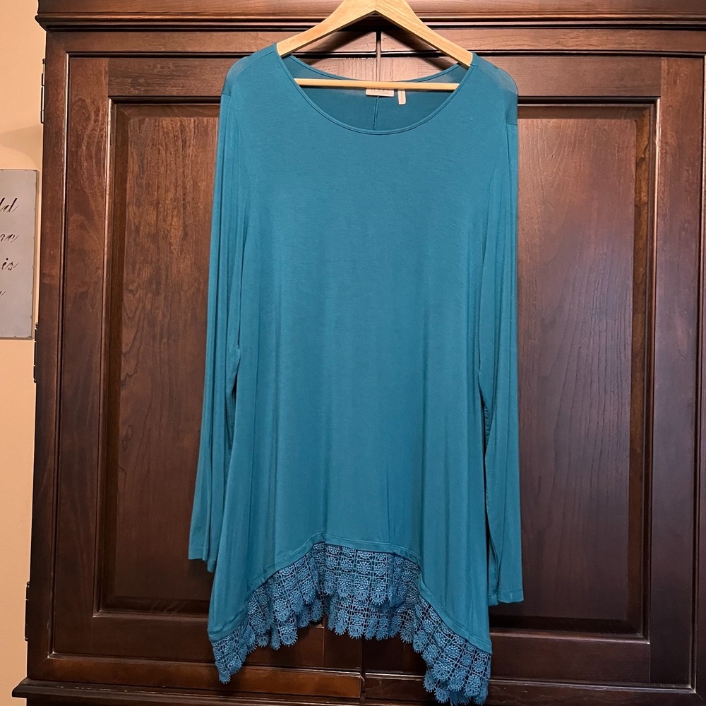 LOGO by Lori Goldstein Long Line Tunic Top Womens Size L Teal Lagenlook Stretch